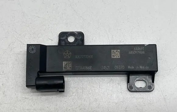 Jeep Grand Cherokee WL Keyless system antenna 68509794AA 023AA0861C A2C77770900