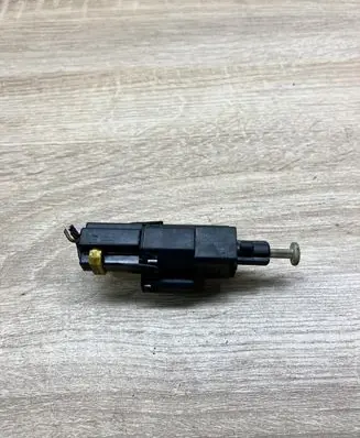Opel Zafira A Brake pedal sensor switch 09132299 09175172