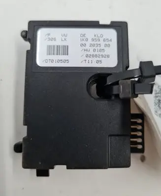 Skoda Octavia Mk2 (1Z) Steering angle sensor 1K0959654
