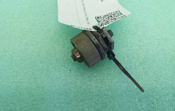 Porsche 911 996 Headlight/headlamp mounting bracket