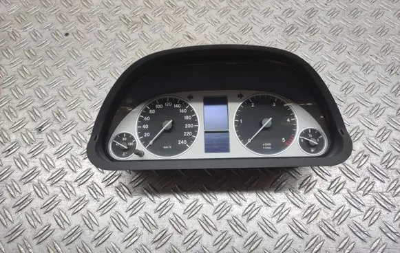 Mercedes-Benz B W245 Speedometer (instrument cluster) 1031098110 484803