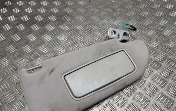 Volvo XC90 Sun visor