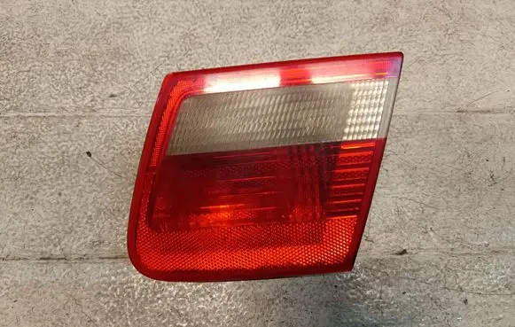 BMW 3 E46 Tailgate rear/tail lights 8368760