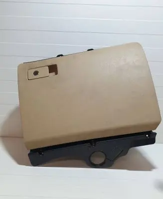Volkswagen PASSAT B6 Glove box 3C1857097