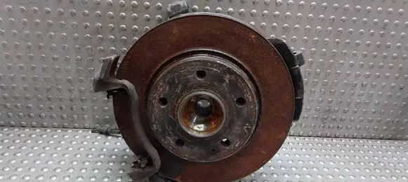 Mercedes-Benz A W168 Front wheel hub spindle knuckle 6813