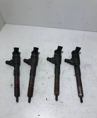 Dacia Dokker Fuel injector H8201108033