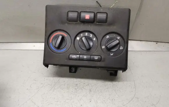 Opel Zafira A Climate control unit 90559839