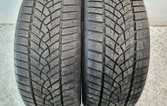 Mini One - Cooper F56 F55 R20 winter tire GOODYEAR ULTRAGRIP 23545R20