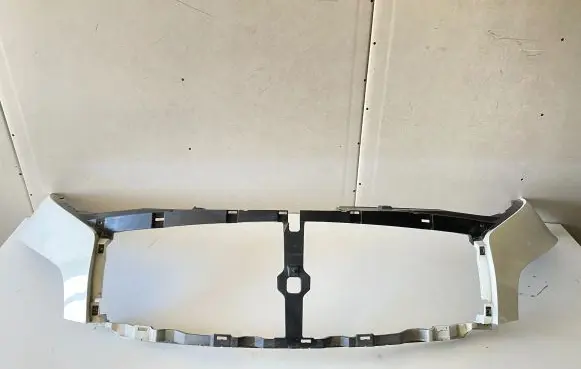 Infiniti QX80 Front grill 620721LA0H