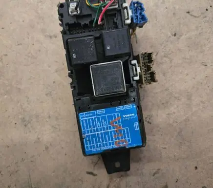 Volvo S40, V40 Fuse box set 30807016