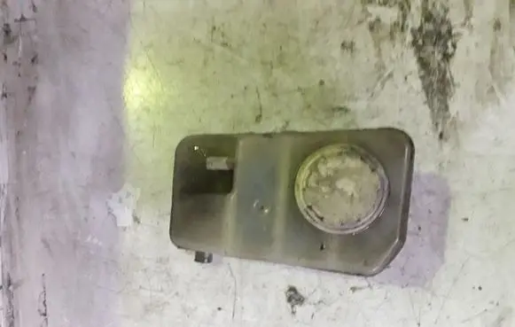 Mitsubishi Space Star Coolant expansion tank/reservoir