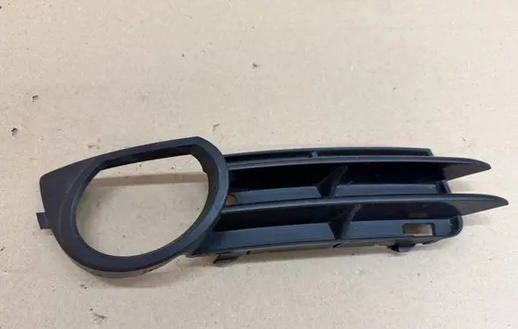 Audi A3 S3 8P Front fog light trim/grill KRAAUDA3PP120226 8P4807682B