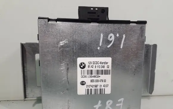 BMW 1 E81 E87 Voltage converter/converter module 6142911334802 8ES00947900