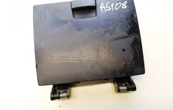 Hyundai Santa Fe Glove box 847452b000 84745-2b000