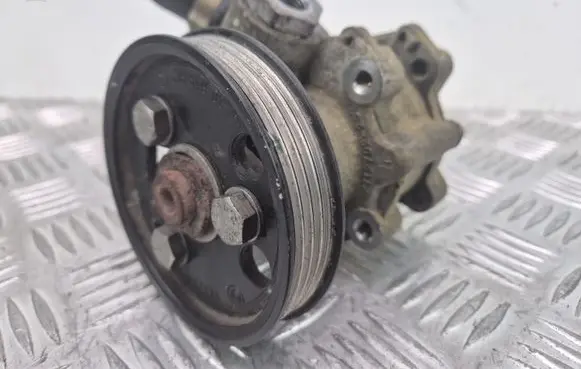 BMW X1 E84 Power steering pump 679886501 5002599
