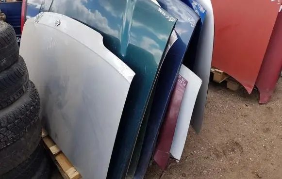 Nissan Prairie Engine bonnet/hood