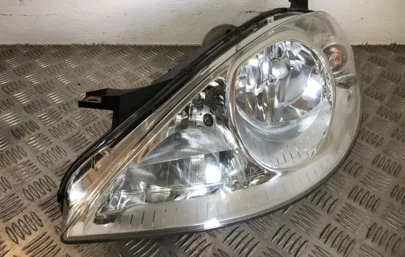 Mercedes-Benz A W169 Headlight/headlamp 0301197201