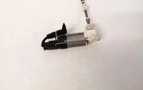 Audi A4 S4 B7 8E 8H Seat adjustment motor 982675102 982675-102