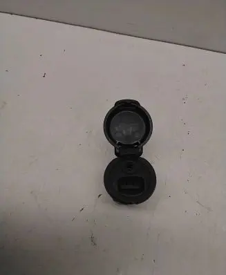 Peugeot 508 USB socket connector 96647952xt