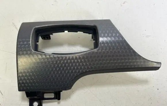 Ford Mustang VI Panel trim FR3B13D168A