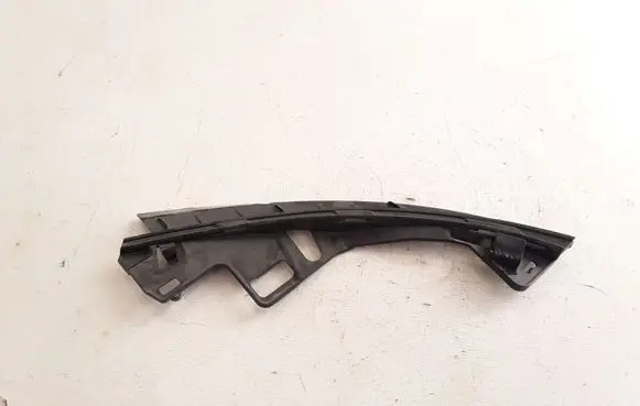 Volvo C70 Front bumper mounting bracket 31323157