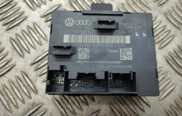 Audi A4 S4 B8 8K Door control unit/module 4F0959795N