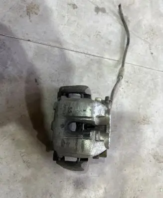 Mercedes-Benz ML W164 Front brake caliper