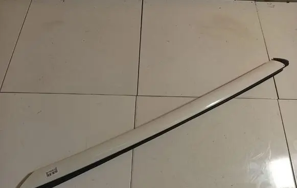 Citroen C4 I Picasso Windshield trim 9654505577