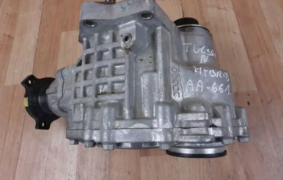 Hyundai Tucson IV NX4 Gearbox transfer box case 473003D310