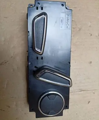 Ford Fusion II Seat control module DG9T-14B709