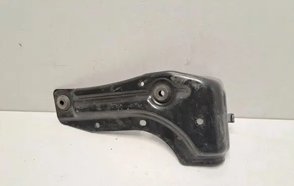 BMW 3 G20 G21 Radiator mount bracket 7422299
