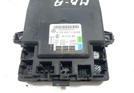 Mercedes-Benz A W169 Door control unit/module A1698207326 05072342