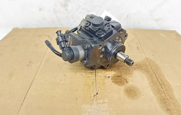KIA Ceed Fuel injection high pressure pump 0445010206 9150163 331002A420