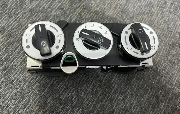 Mitsubishi Colt Climate control unit 69657032