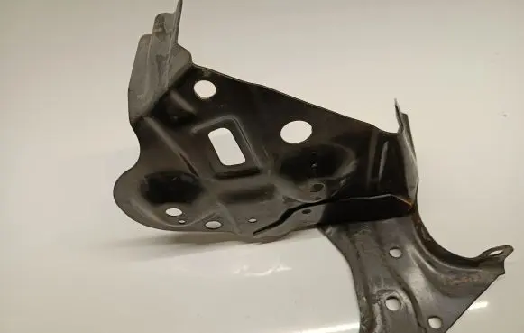 Subaru Outback (BS) Battery tray 82122AL00A