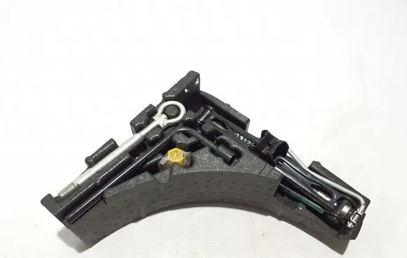 Citroen C4 III e-C4 Tool set 9838110180