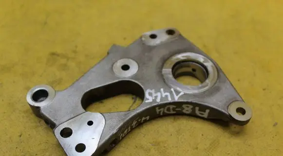 Audi A8 S8 D4 4H Oil pump balance shaft 