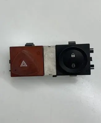 Renault Megane II Hazard light switch 8200407415 8200095493 8200109723