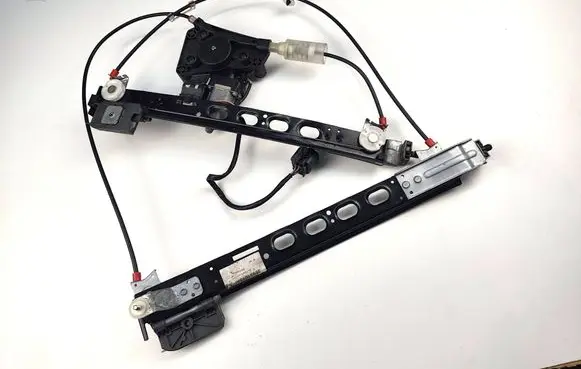 Ford Focus Front door window regulator with motor 38931013AF0