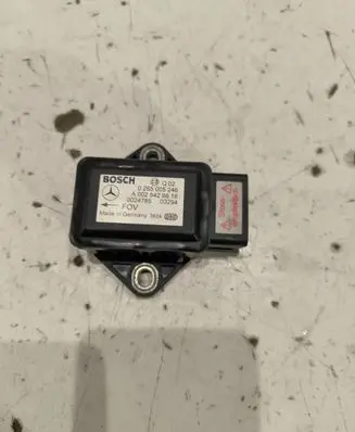 Mercedes-Benz E W211 ESP acceleration yaw rate sensor A0025426618 0024785 0265005246