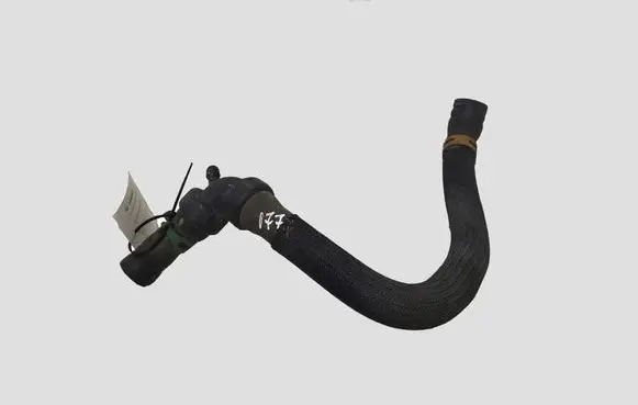Renault Megane III Engine coolant pipe/hose
