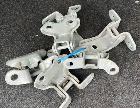 Toyota RAV 4 (XA50) Front door upper hinge 
