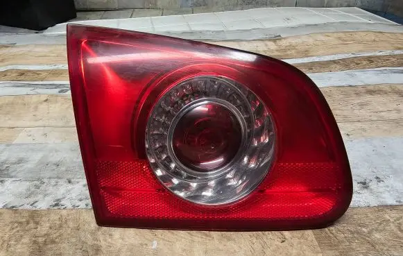Volkswagen PASSAT B6 Tailgate rear/tail lights 3C9945093