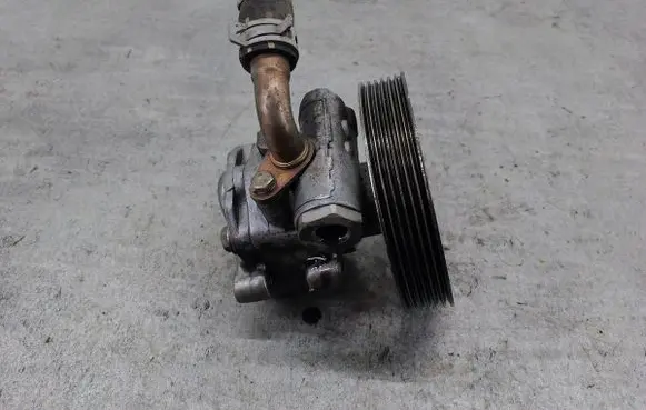 Ford Fiesta Power steering pump VP2S6C-3A696-DB