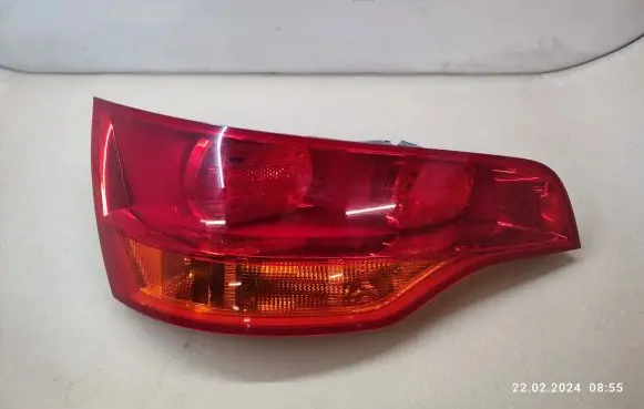 Audi Q7 4L Rear/tail lights 4L0945093