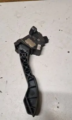 Toyota Auris 150 Accelerator throttle pedal 7811002011 0127919305