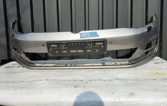 Volkswagen Golf VII Front bumper 5G0807221
