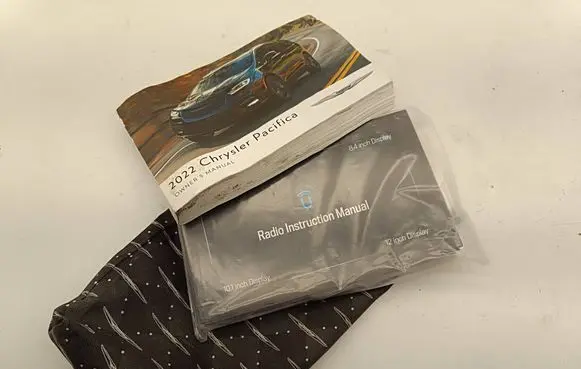 Chrysler Pacifica Owners service history hand book