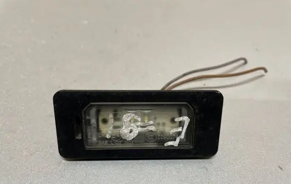 BMW 2 F22 F23 Number plate light 7193293