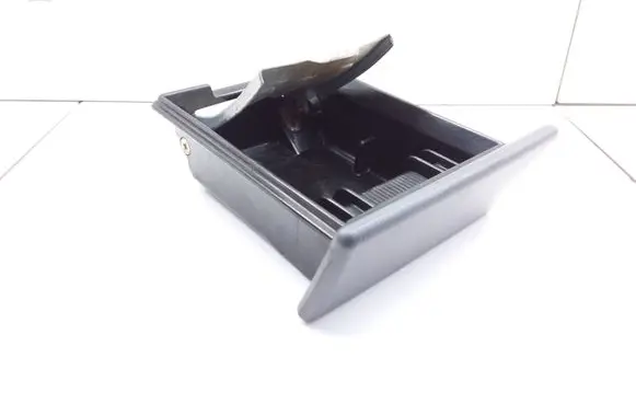 Nissan Almera Car ashtray 688000M000